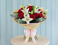 Букет цветов из:  Лилии и Розы в Северном Московской области