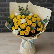 Букет цветов из:  Розы в Северном Московской области