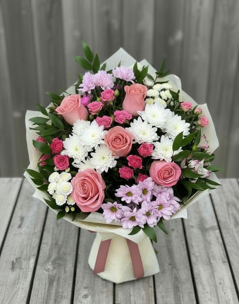 Букет цветов из: Альстромерии, Гвоздики, Розы и Хризантемы в Северном Московской области