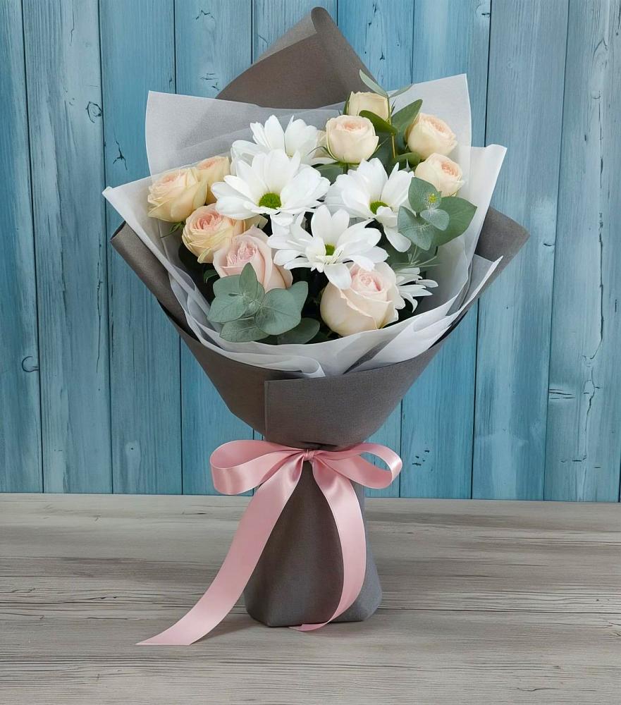 Букет цветов из: Хризантемы и Розы в Северном Московской области