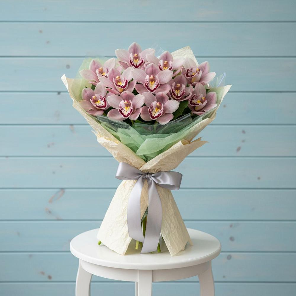 Букет цветов из: Орхидеи и Розы в Северном Московской области