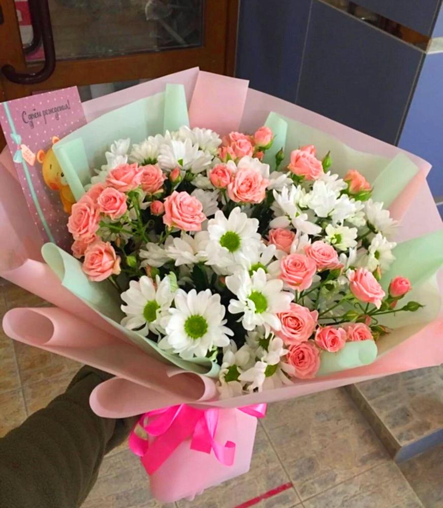 Букет цветов из: Розы и Хризантемы в Северном Московской области