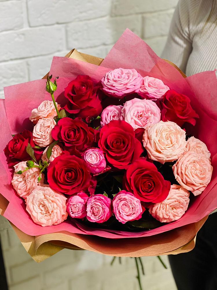 Букет цветов из: Розы в Северном Московской области