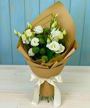 Букет цветов из:  Хризантемы и Лизиантусы в Северном Московской области