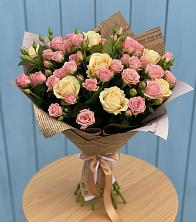 Букет цветов из:  Розы в Северном Московской области