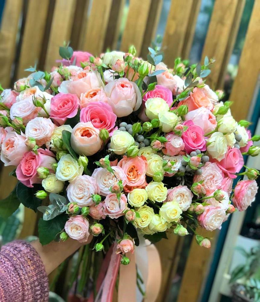 Букет цветов из: Розы в Северном Московской области