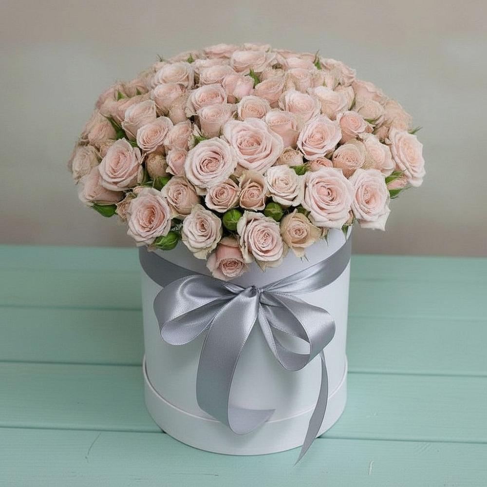 Цветочная композиция из Розы в шляпной коробке в Северном Московской области